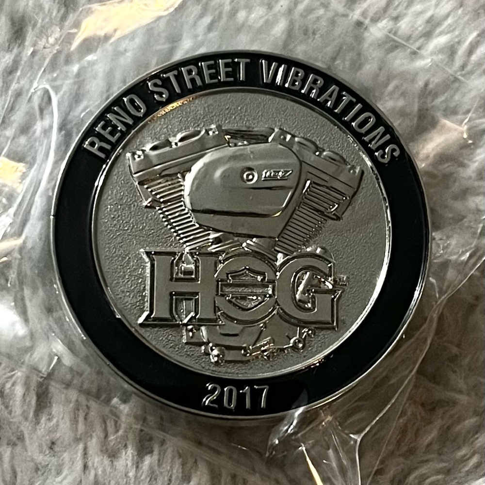 NEW 2017 HARLEY DAVIDSON OWNERS GROUP "HOG" Reno Street Vibrations VEST PIN